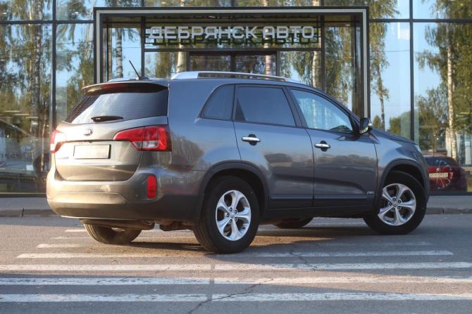 Kia Sorento II Рестайлинг с пробегом 2018 года, цена 2 100 000 рублей, 191131 км, внедорожник, Автокод Объявления