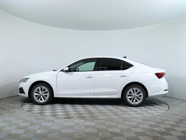 Skoda Octavia IV (A8) с пробегом 2022 года, цена 1 999 990 рублей, 79701 км, лифтбек, Автокод Объявления