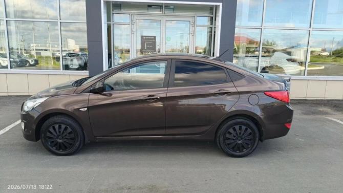 Hyundai Solaris I Рестайлинг с пробегом 2015 года, цена 950 000 рублей, 108000 км, седан, Автокод Объявления
