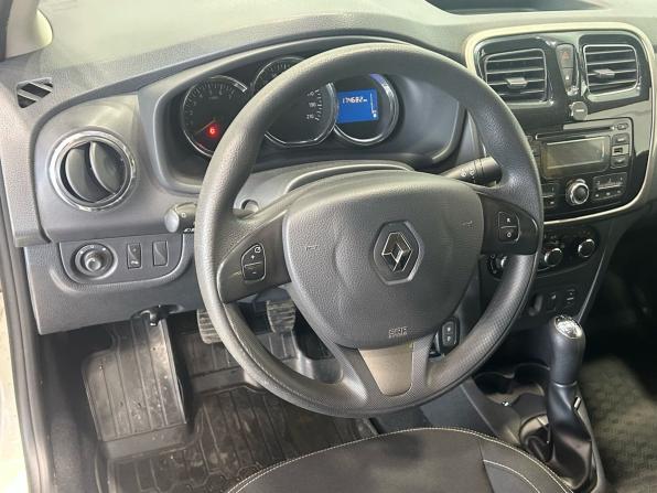 Renault Logan II с пробегом 2016 года, цена 849 000 рублей, 172000 км, седан, Автокод Объявления
