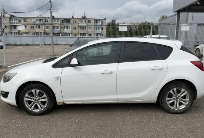 Opel Astra J Рестайлинг с пробегом 2013 года, цена 616 000 рублей, 215942 км, хэтчбек, Автокод Объявления