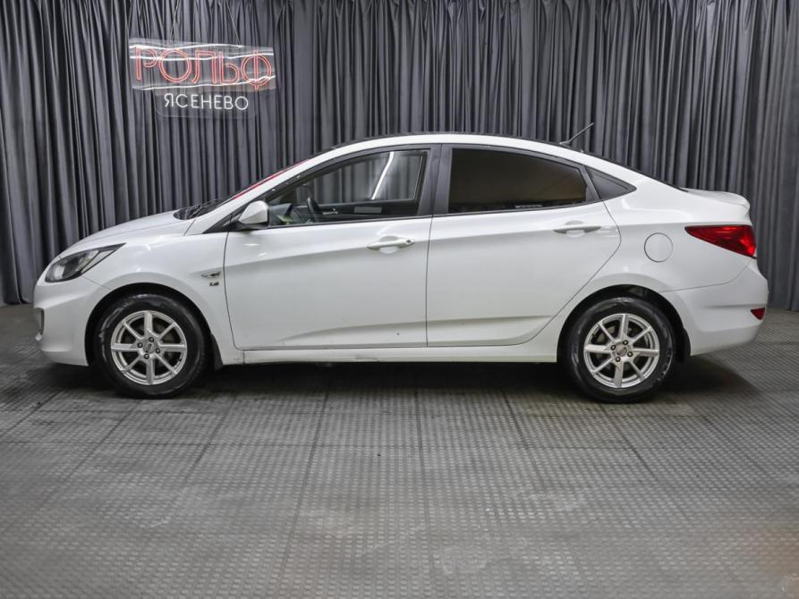 Hyundai Solaris I Москва  - изображение 8