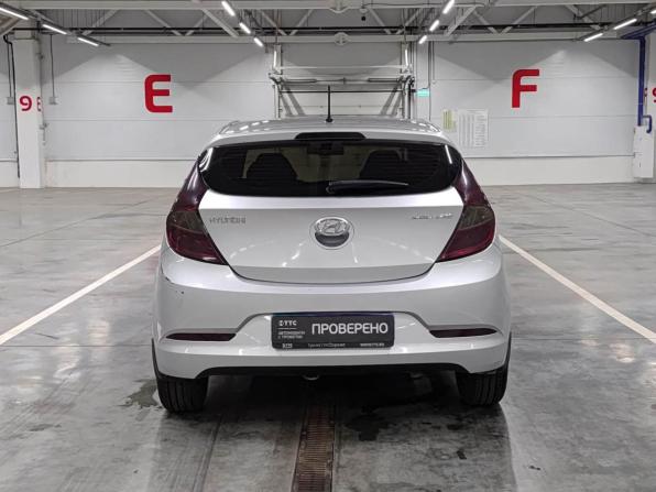 Hyundai Solaris I Рестайлинг с пробегом 2015 года, цена 905 000 рублей, 125448 км, хэтчбек, Автокод Объявления