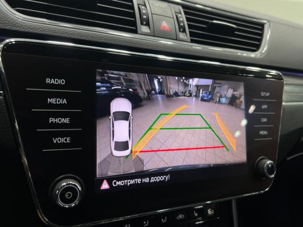 Skoda Superb III Рестайлинг с пробегом 2019 года, цена 2 369 000 рублей, 175500 км, лифтбек, Автокод Объявления