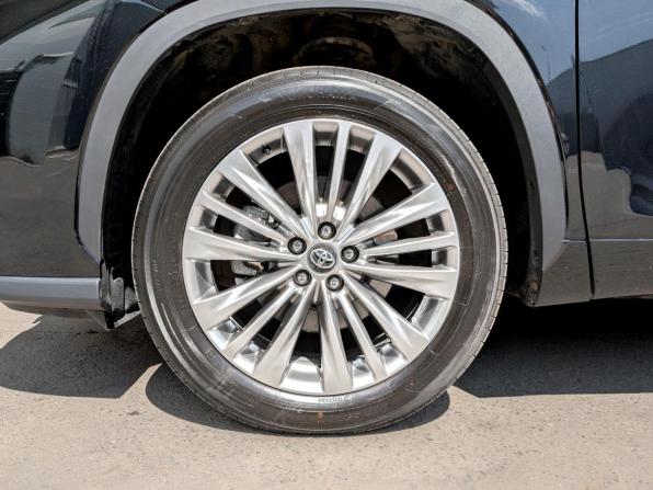 Toyota Highlander IV (XU70) с пробегом 2025 года, цена 5 950 000 рублей, 13891 км, внедорожник, Автокод Объявления