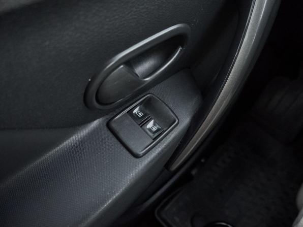 Renault Sandero II Рестайлинг с пробегом 2019 года, цена 1 048 000 рублей, 160086 км, хэтчбек, Автокод Объявления