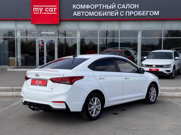 Hyundai Solaris II с пробегом 2018 года, цена 1 200 000 рублей, 126200 км, седан, Автокод Объявления