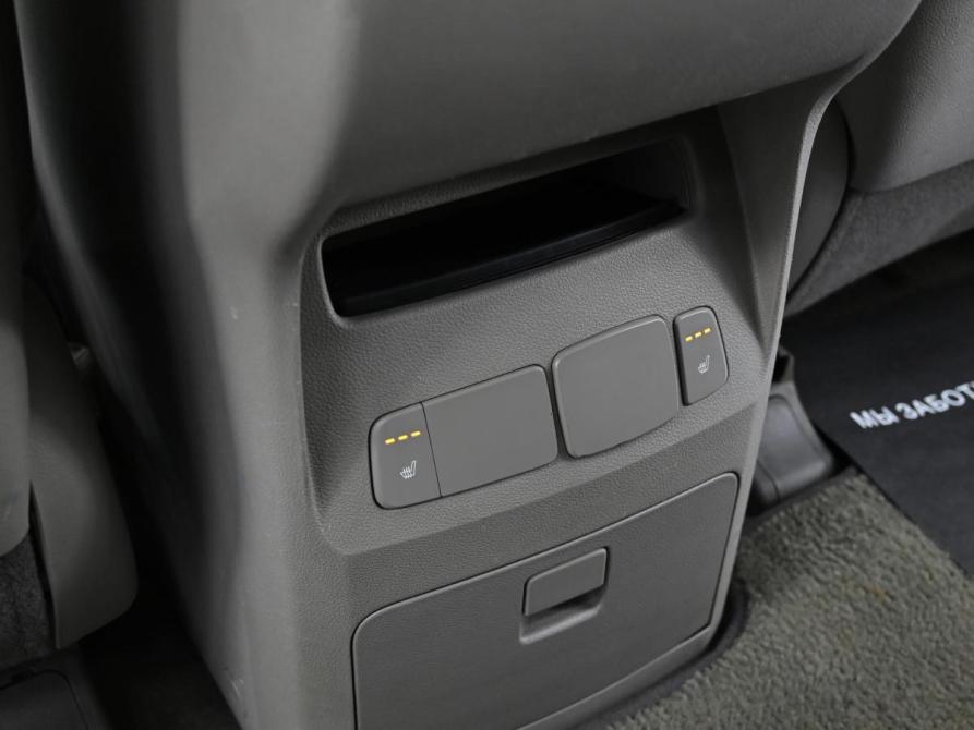 Kia Carnival III Москва  - изображение 16
