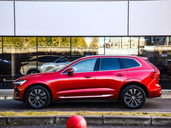Volvo XC60 II Рестайлинг с пробегом 2021 года, цена 4 099 000 рублей, 139574 км, внедорожник, Автокод Объявления