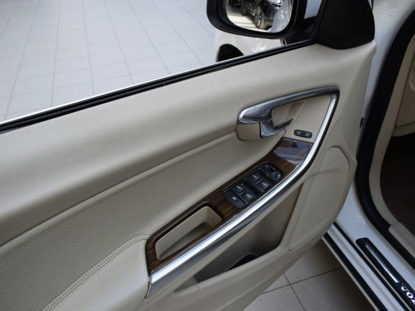 Volvo S60 II с пробегом 2010 года, цена 550 000 рублей, 255478 км, седан, Автокод Объявления