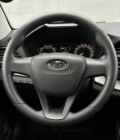 Lada (ВАЗ) Vesta I Рестайлинг (NG) с пробегом 2023 года, цена 1 280 000 рублей, 48473 км, седан, Автокод Объявления