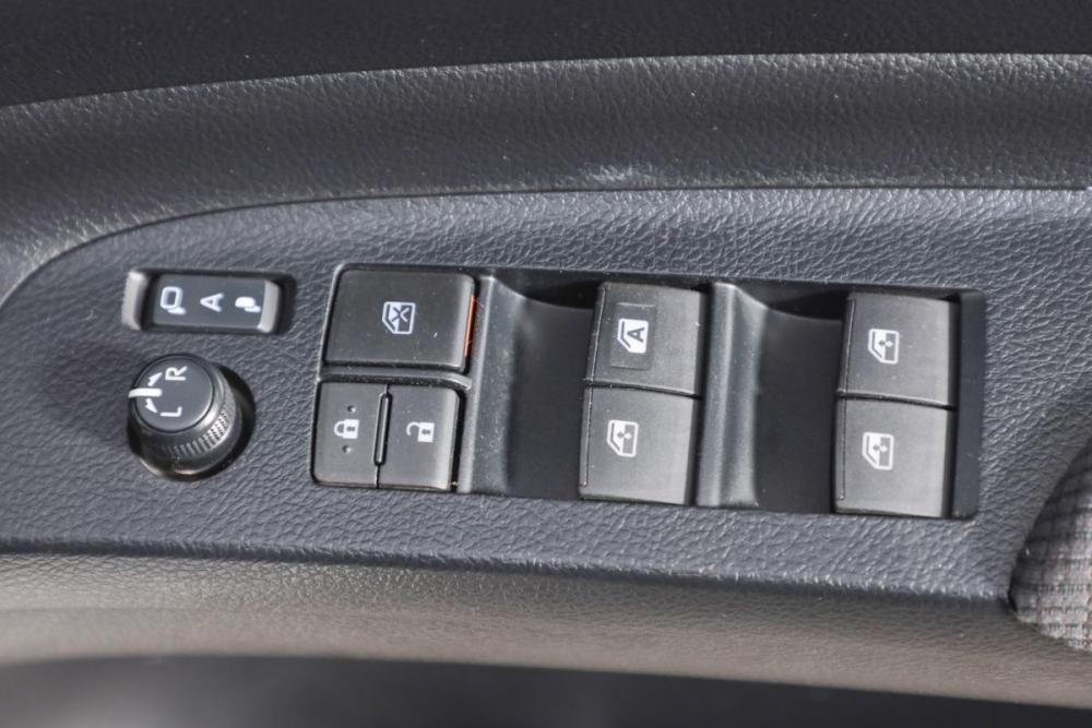 Toyota Sienna II Рестайлинг Новосибирск  - изображение 16