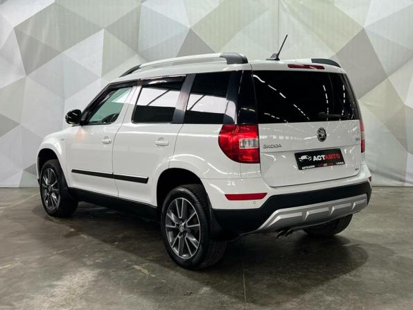 Skoda Yeti I Рестайлинг с пробегом 2017 года, цена 1 790 000 рублей, 74530 км, внедорожник, Автокод Объявления