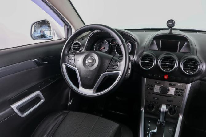 Opel Antara I Рестайлинг с пробегом 2012 года, цена 1 259 000 рублей, 190000 км, внедорожник, Автокод Объявления