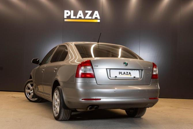 Skoda Octavia II (A5) Рестайлинг с пробегом 2013 года, цена 520 000 рублей, 240274 км, лифтбек, Автокод Объявления