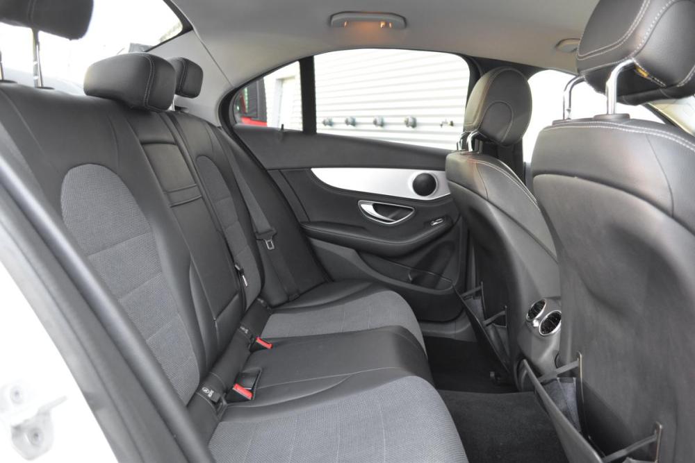 Mercedes-Benz C-Класс IV (W205) Иркутск  - изображение 30