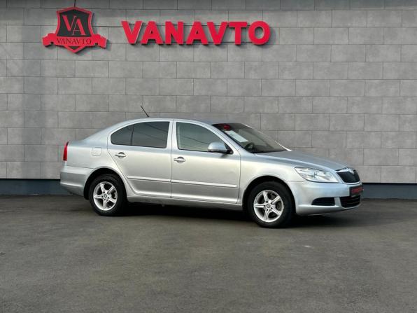 Skoda Octavia II (A5) Рестайлинг с пробегом 2012 года, цена 870 000 рублей, 158303 км, лифтбек, Автокод Объявления