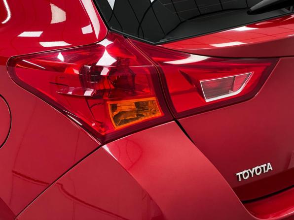 Toyota Auris II с пробегом 2013 года, цена 890 000 рублей, 179650 км, хэтчбек, Автокод Объявления