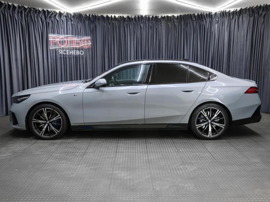 BMW 5 серии VIII (G60/G61/G68) Москва  - изображение 9