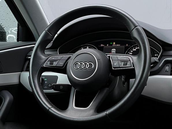 Audi A4 V (B9) Рестайлинг с пробегом 2021 года, цена 3 370 200 рублей, 49635 км, седан, Автокод Объявления