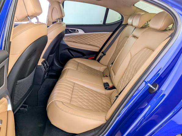 Genesis G70 I Рестайлинг с пробегом 2022 года, цена 2 999 000 рублей, 97799 км, седан, Автокод Объявления