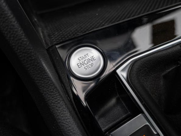 Volkswagen Tiguan II Рестайлинг (China Market) с пробегом 2025 года, цена 3 799 000 рублей, 40 км, внедорожник, Автокод Объявления