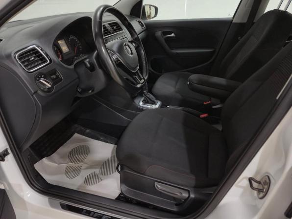 Volkswagen Polo V Рестайлинг с пробегом 2018 года, цена 1 130 000 рублей, 158064 км, седан, Автокод Объявления