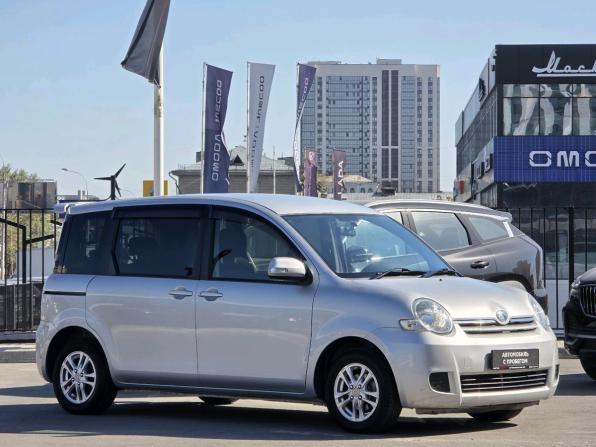 Toyota Sienta I Рестайлинг 2 с пробегом 2013 года, цена 864 000 рублей, 149274 км, компактвэн, Автокод Объявления