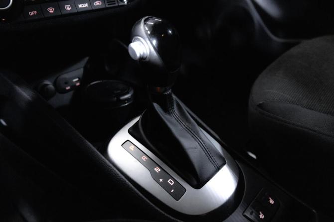 Kia Rio III Рестайлинг с пробегом 2017 года, цена 1 230 000 рублей, 106958 км, седан, Автокод Объявления