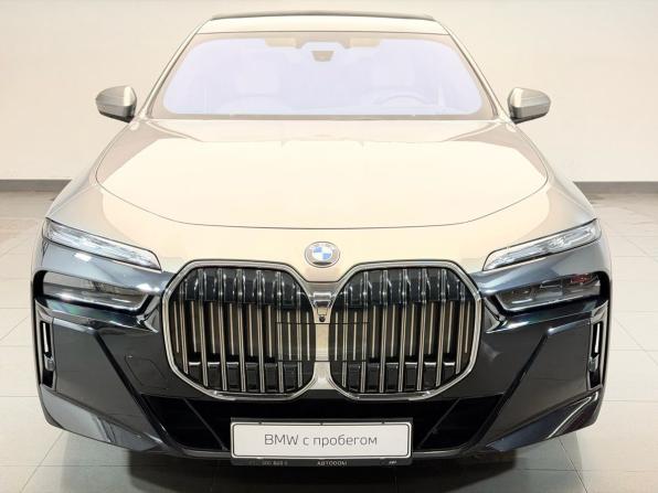 BMW 7 серии VII (G70) с пробегом 2023 года, цена 15 300 000 рублей, 11587 км, седан, Автокод Объявления