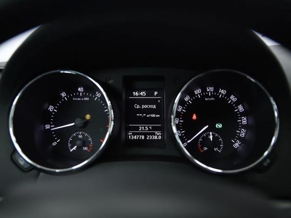 Skoda Yeti I Рестайлинг с пробегом 2014 года, цена 1 230 000 рублей, 134778 км, внедорожник, Автокод Объявления