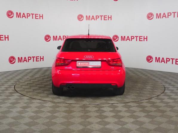 Audi A1 I (8X) с пробегом 2011 года, цена 889 000 рублей, 197242 км, хэтчбек, Автокод Объявления