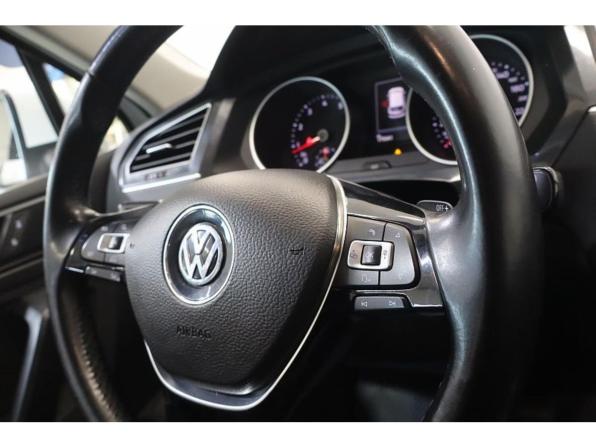 Volkswagen Tiguan II с пробегом 2018 года, цена 2 112 000 рублей, 175036 км, внедорожник, Автокод Объявления