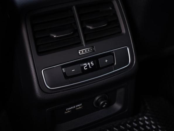 Audi A4 V (B9) Рестайлинг с пробегом 2020 года, цена 3 199 000 рублей, 109488 км, седан, Автокод Объявления