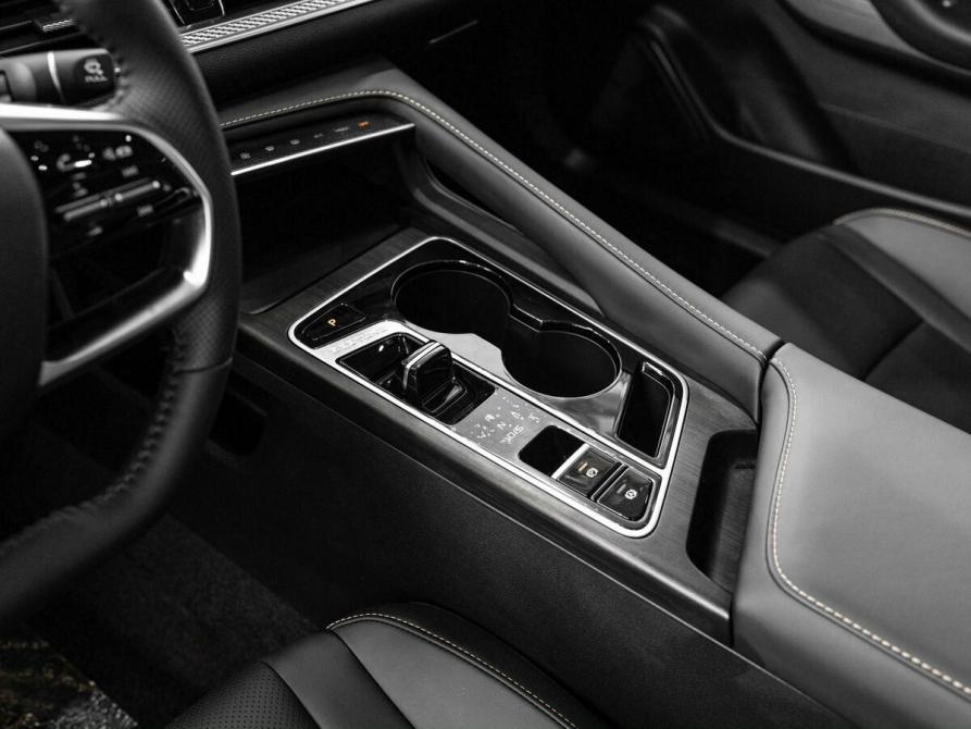FAW Bestune B70 I Рестайлинг Москва  - изображение 13