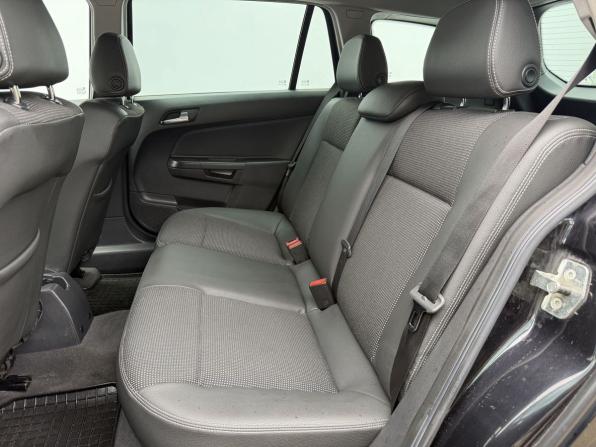Opel Astra H Рестайлинг с пробегом 2008 года, цена 650 000 рублей, 116754 км, универсал, Автокод Объявления