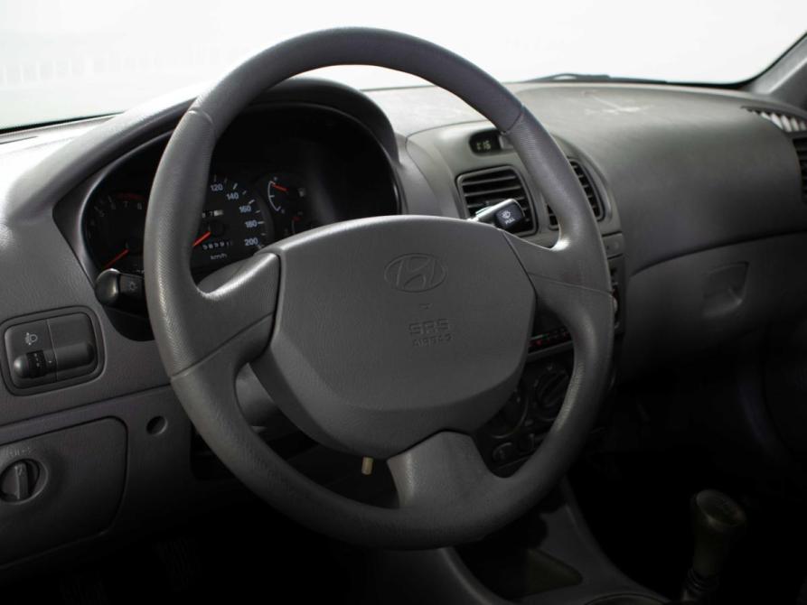 Hyundai Accent II Москва  - изображение 9