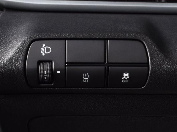 Hyundai Elantra VII (CN7) Рестайлинг с пробегом 2025 года, цена 2 499 995 рублей, 38 км, седан, Автокод Объявления