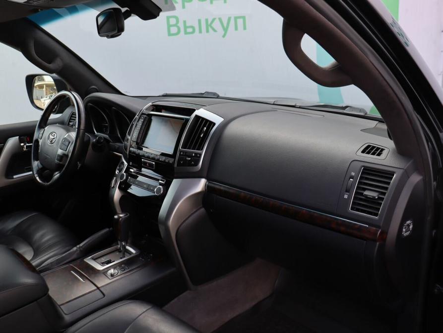 Toyota Land Cruiser 200 Series Рестайлинг 1 Сочи  - изображение 13