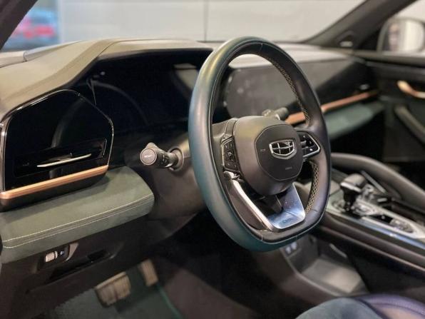 Geely Monjaro I с пробегом 2023 года, цена 3 237 000 рублей, 40582 км, внедорожник, Автокод Объявления