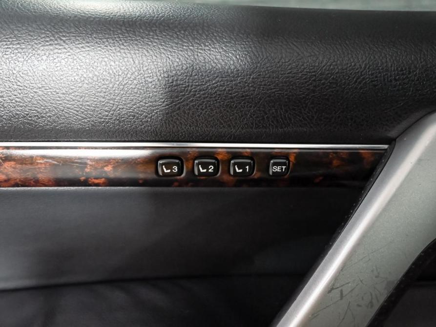 Toyota Land Cruiser 200 Series Рестайлинг 1 Екатеринбург  - изображение 14