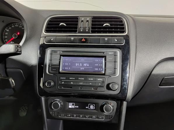 Volkswagen Polo V с пробегом 2014 года, цена 920 000 рублей, 143060 км, седан, Автокод Объявления