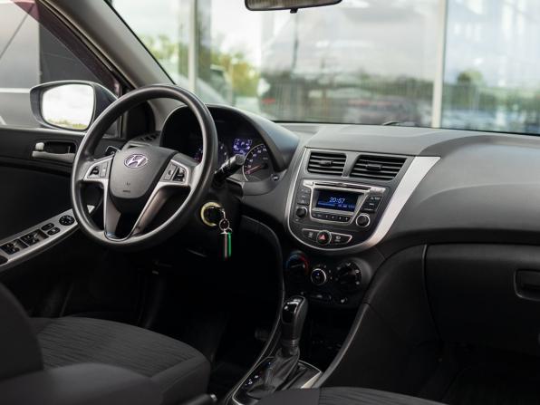 Hyundai Solaris I Рестайлинг с пробегом 2016 года, цена 1 210 000 рублей, 93001 км, седан, Автокод Объявления