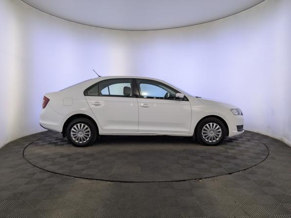 Skoda Rapid I Рестайлинг с пробегом 2019 года, цена 920 000 рублей, 149012 км, лифтбек, Автокод Объявления