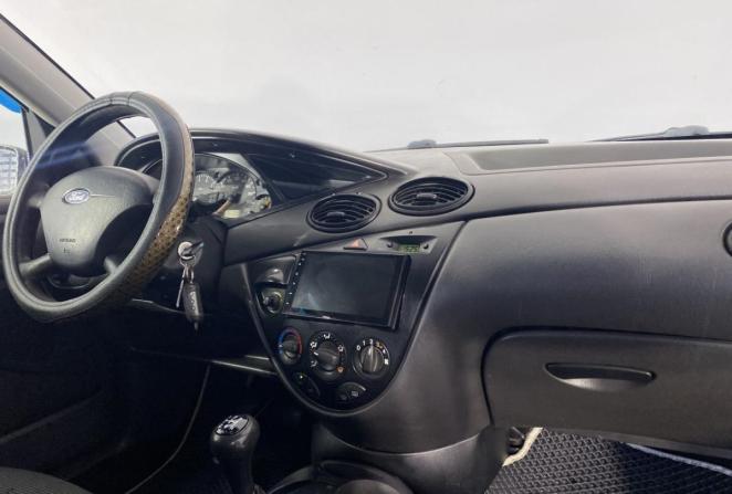 Ford Focus I Рестайлинг с пробегом 2003 года, цена 150 000 рублей, 301520 км, хэтчбек, Автокод Объявления