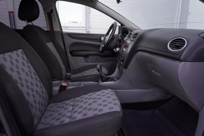 Ford Focus II Рестайлинг с пробегом 2008 года, цена 385 000 рублей, 310400 км, седан, Автокод Объявления