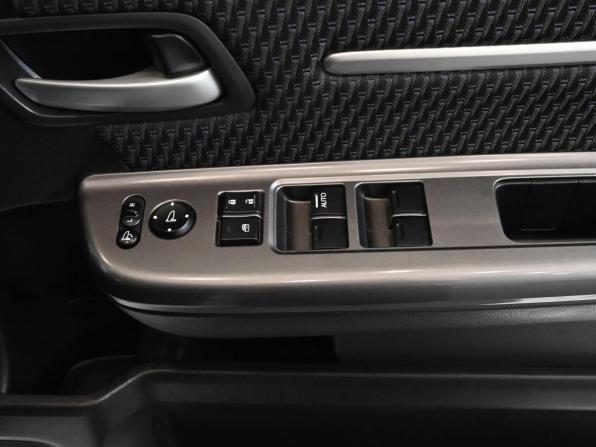 Honda Stepwgn V с пробегом 2016 года, цена 2 095 000 рублей, 132900 км, минивэн, Автокод Объявления