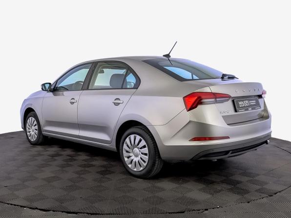 Skoda Rapid II с пробегом 2021 года, цена 1 550 000 рублей, 46150 км, лифтбек, Автокод Объявления