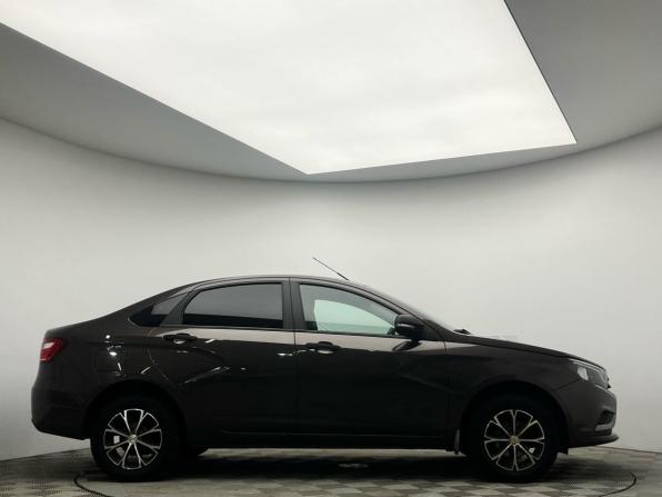 Lada (ВАЗ) Vesta I с пробегом 2021 года, цена 1 071 000 рублей, 49018 км, седан, Автокод Объявления