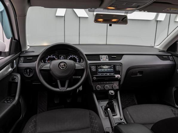 Skoda Octavia III (A7) Рестайлинг с пробегом 2020 года, цена 1 580 000 рублей, 133550 км, лифтбек, Автокод Объявления